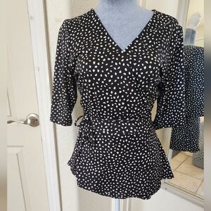 Bobeau wrap top size medium